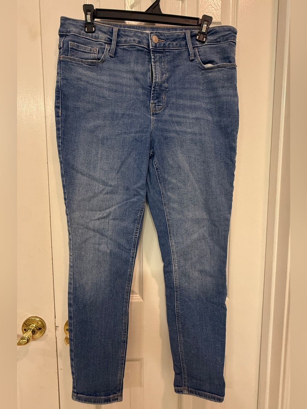 Old Navy Rockstar Super Skinny High Rise
